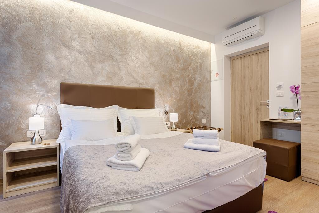 Central Pearl By Nono Ban Rooms สปลิท ภายนอก รูปภาพ