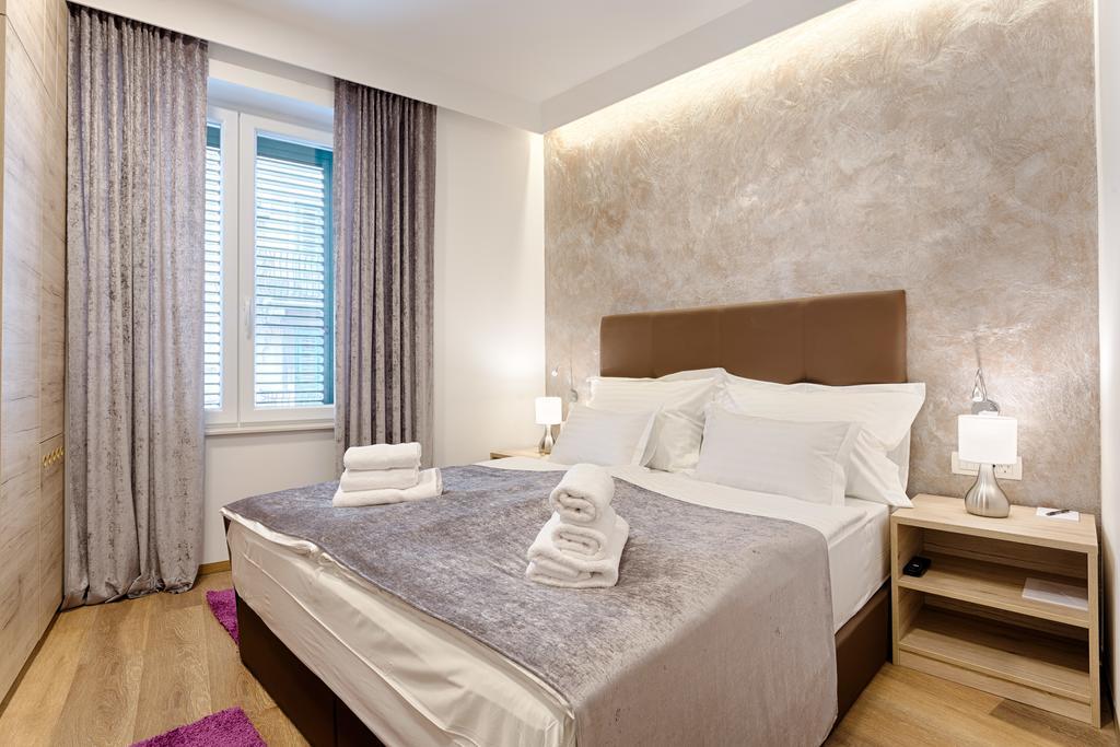 Central Pearl By Nono Ban Rooms สปลิท ภายนอก รูปภาพ
