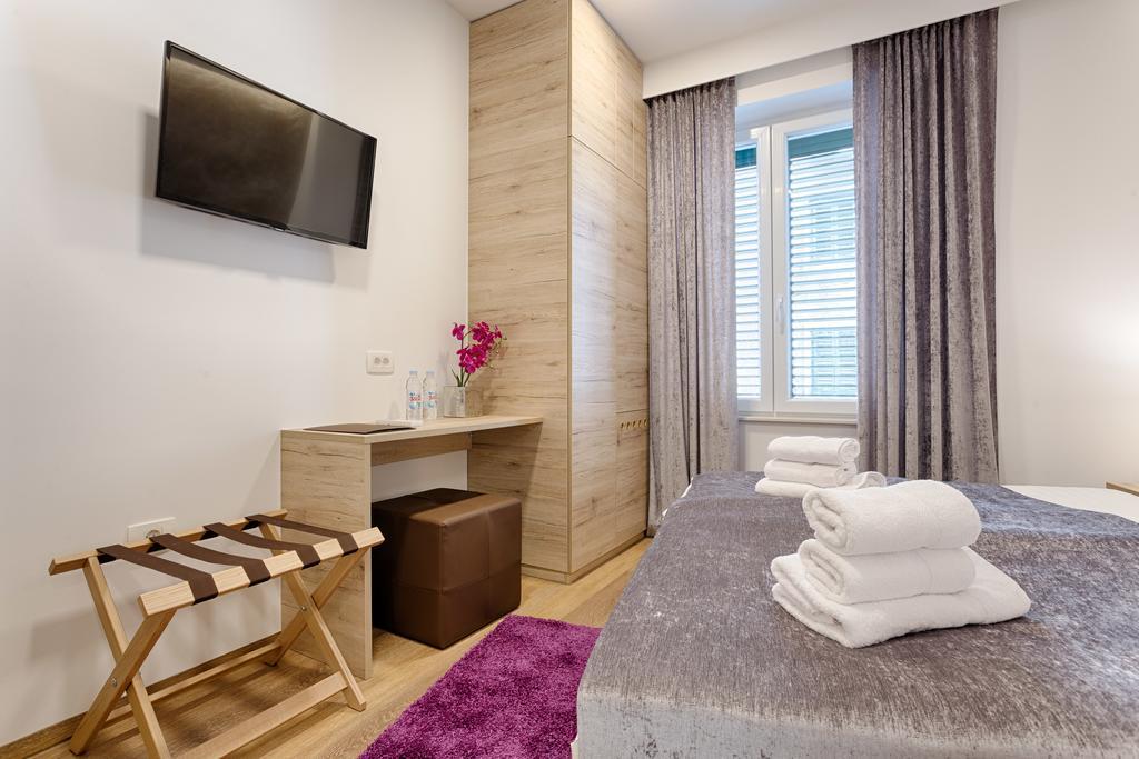 Central Pearl By Nono Ban Rooms สปลิท ภายนอก รูปภาพ